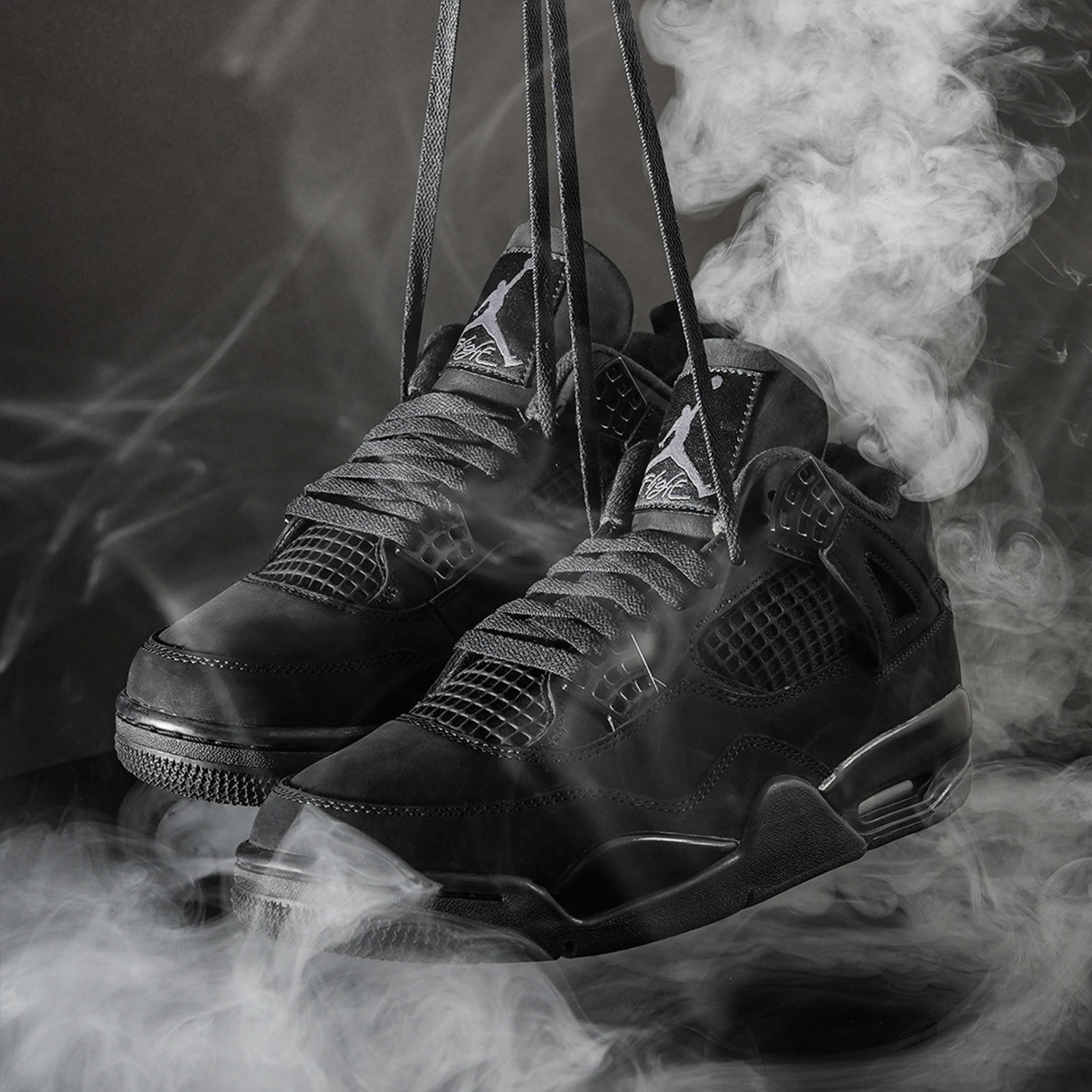 Air Jordan 4 Black Cat (2025)