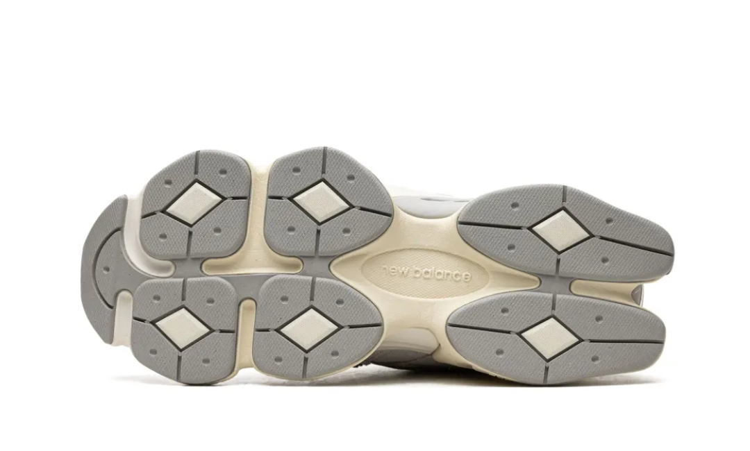 New Balance 9060 Sea Salt Moonbeam