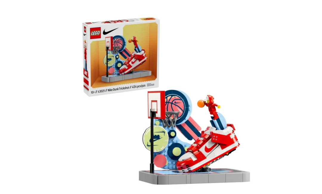 LEGO Nike Dunk Trickshot Set 43021