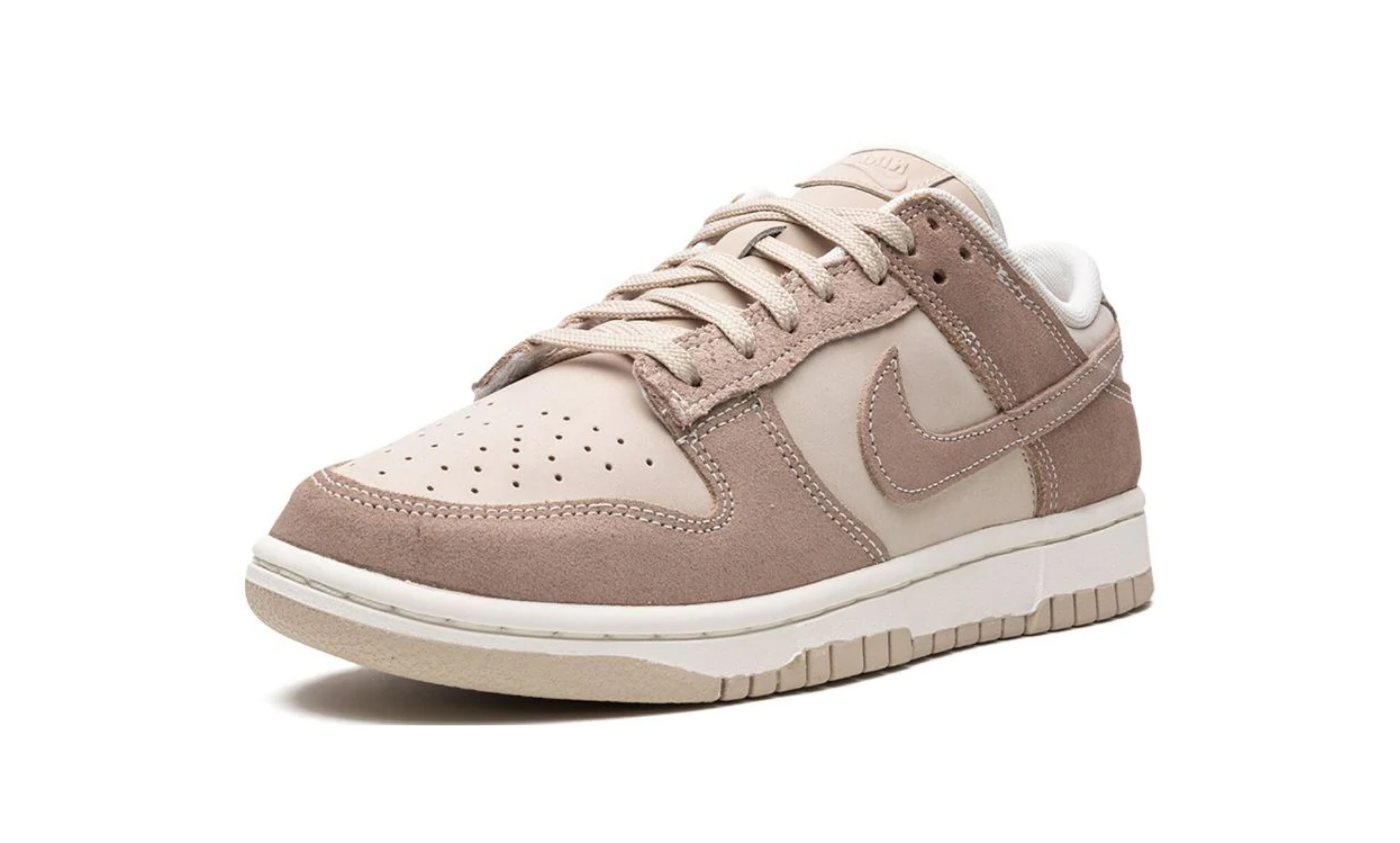 Nike Dunk Low SE Sanddrift