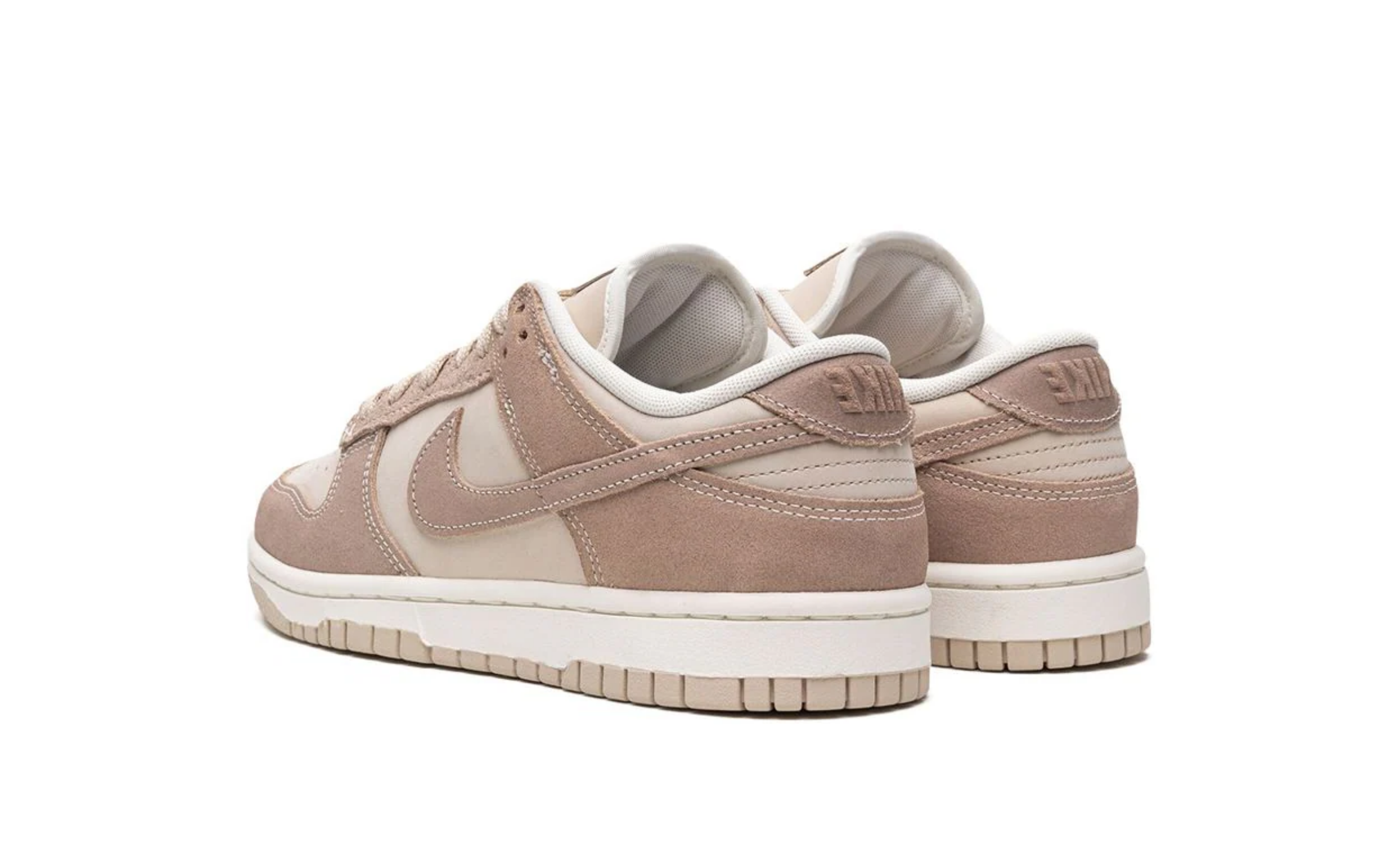 Nike Dunk Low SE Sanddrift
