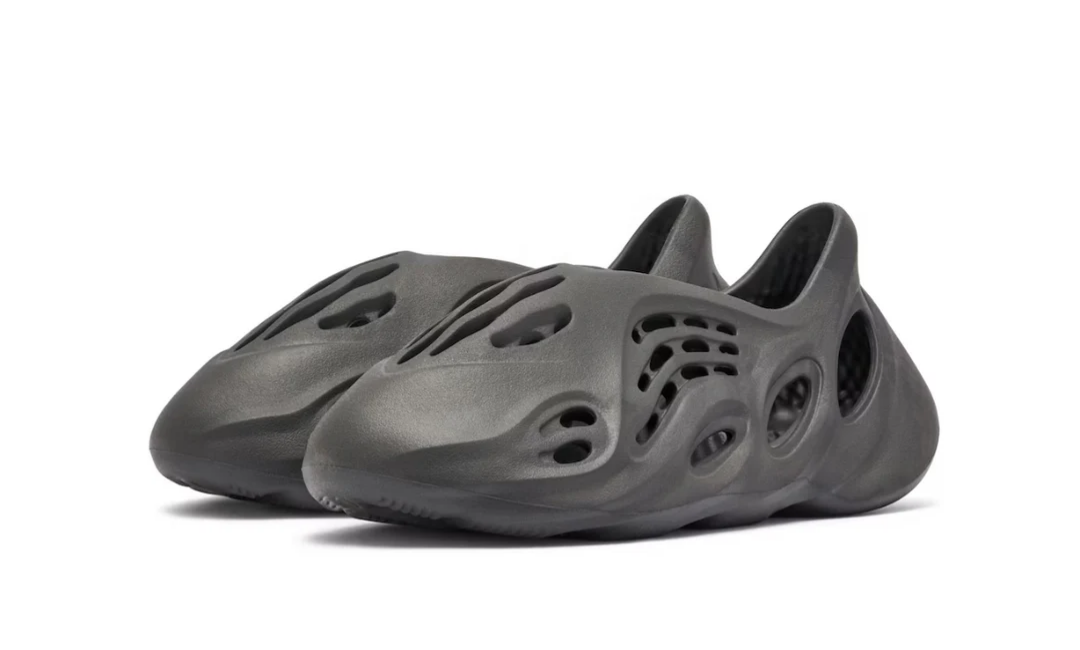 Yeezy Foam Runner Carbon *OKAZJA*