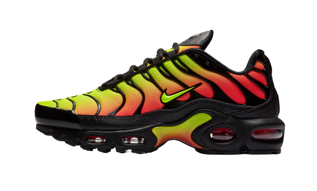 buty-Nike-Air-Max-Plus-Black-Volt-Solar-Red-AQ9979-0013