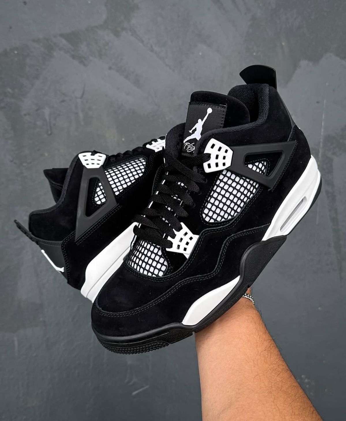 Gdzie kupić oryginalne buty Air Jordan 4?