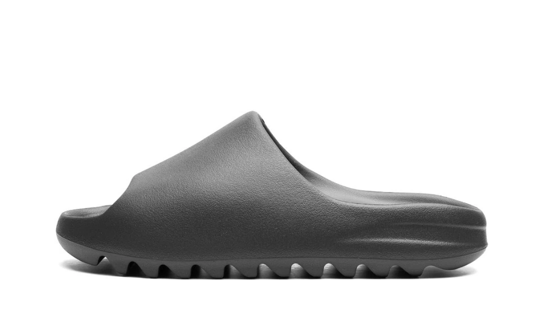 Yeezy Slides Dark Onyx